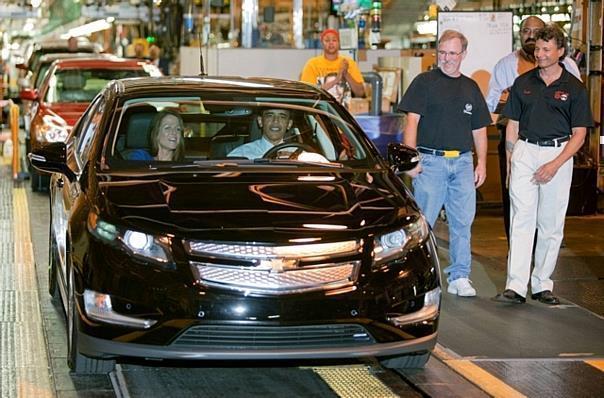 US-Präsident Barack Obama vor Ort in Detroit-Hamtramck am Volt-Montageband. Foto: Chevrolet/Auto-Reporter.NET